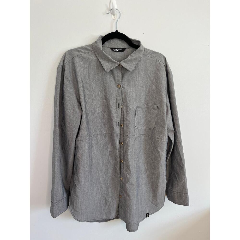 The North Face Button Down Shirt Women L Gray Outdoor Lightweight Casual‎